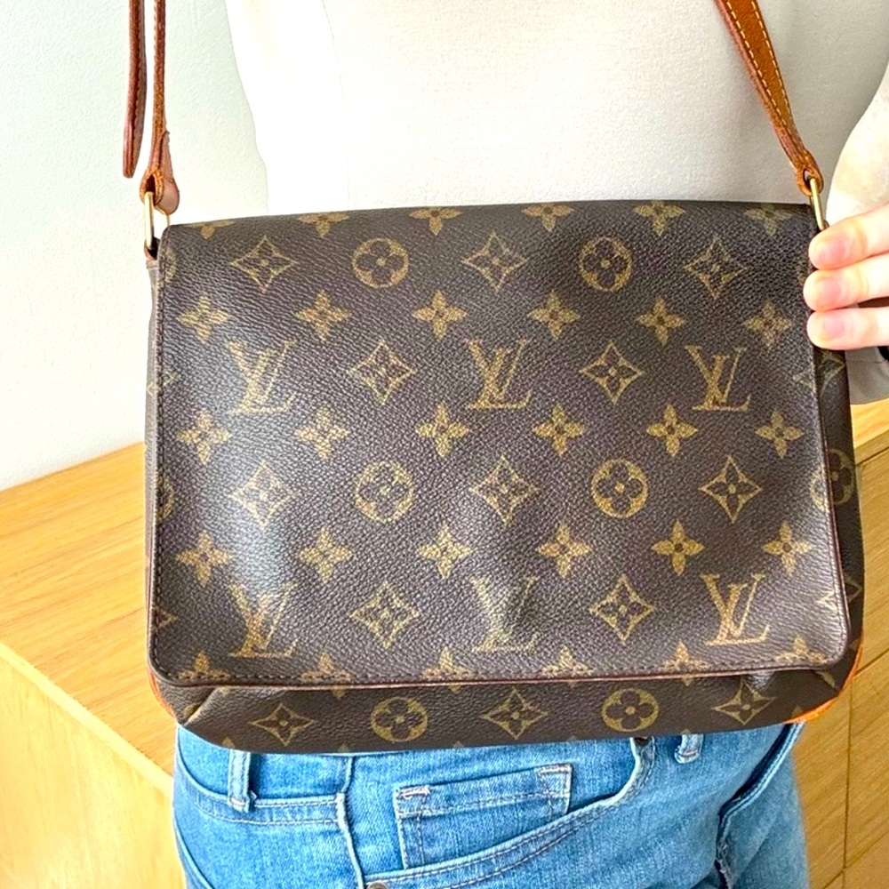 ✅AUTHENTIC✅LOUIS VUITTON MUSETTE TANGO SHOULDER BAG